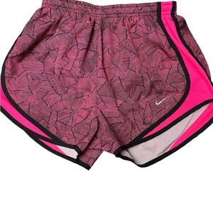 Nike shorts 💗